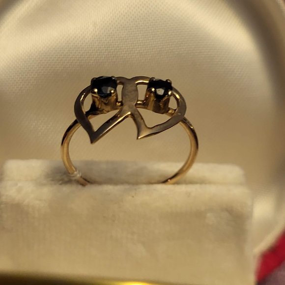 9K Gold Ring with gemstone (garnet) - Picture 3 of 8